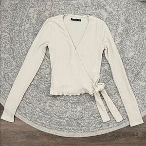 Abercrombie White Knit Wrap Long Sleeve Top - XS